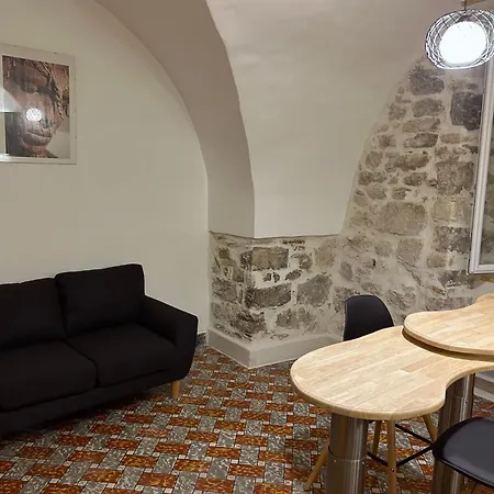 Lavoute Apartamento *